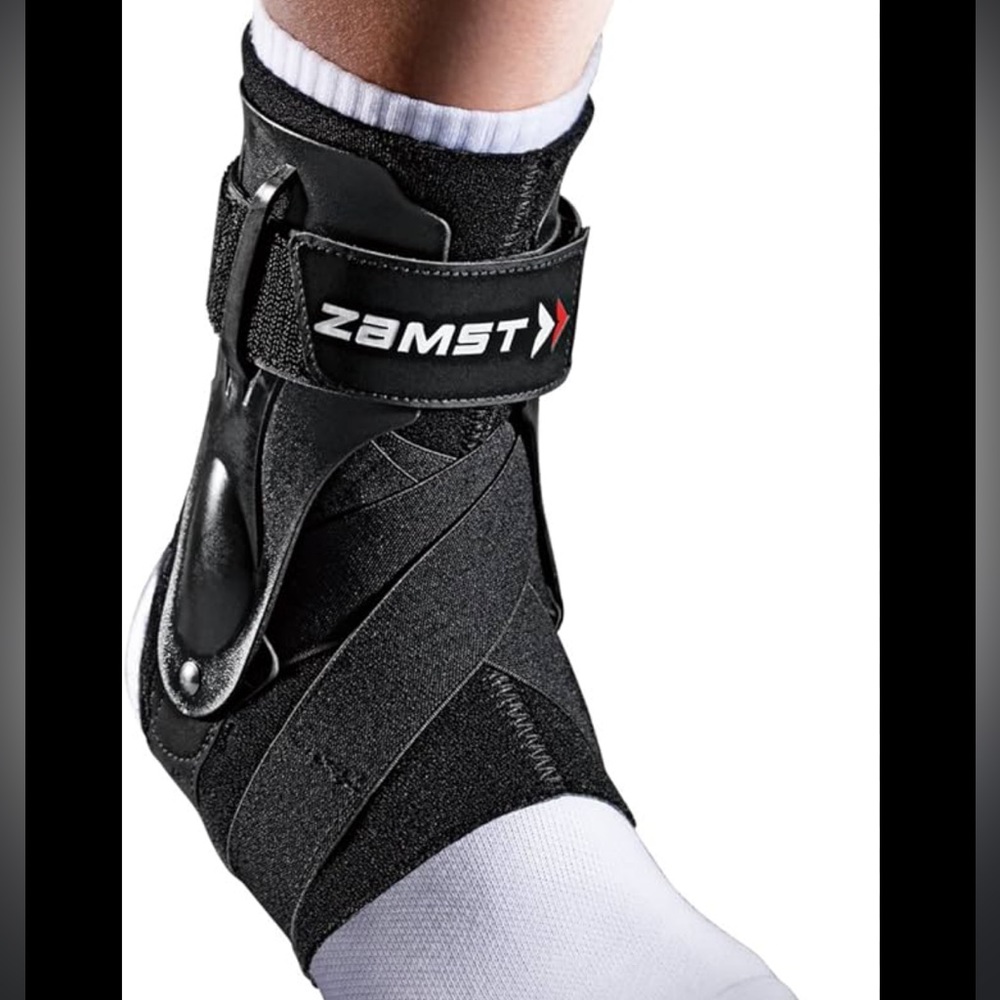 Left Steph curry ankle brace